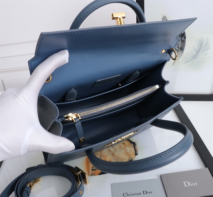 کیف دستی زنانه مارک گوساله دیور مدیوم St Honoré Tote D6718