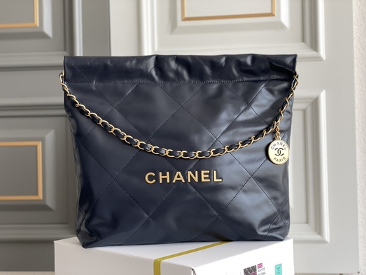 کیف دستی کوچک 22S Calfskin Navy Chanel 22 &quot;Trash Bag&quot; ODM