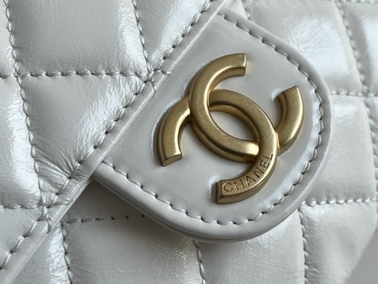 کیف‌های کروز مدل 2023 Chanel Chanel از پوست گوساله سفید کلاسیک