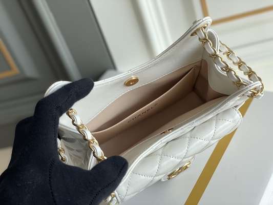 کیف‌های کروز مدل 2023 Chanel Chanel از پوست گوساله سفید کلاسیک