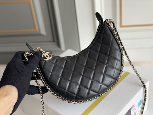 کیف دستی زنجیر سیاه با مارک Chanel Hobo چرم گوساله