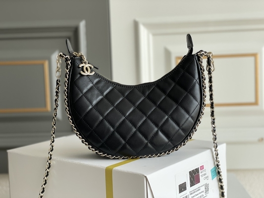 کیف دستی زنجیر سیاه با مارک Chanel Hobo چرم گوساله