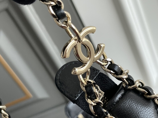 کیف دستی زنجیر سیاه با مارک Chanel Hobo چرم گوساله