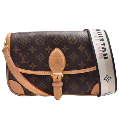 کیف ژاکارد مینی اسلینگ با مارک کلاسیک Diane LV کیف مونوگرام بوم
