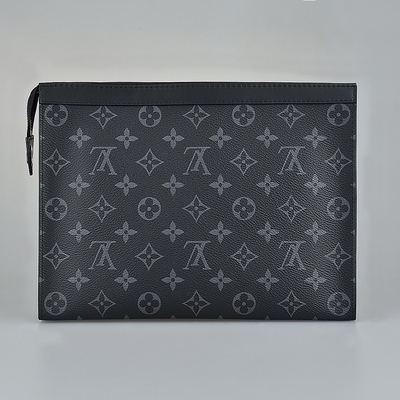 کیف مردانه مدل مونوگرام Eclipse Pochette Louis Vuitton Voyage Pouch Bom Tim