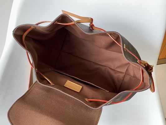 Monogram Shadow Calf Leather LV Montsouris PM طلسم جداشدنی کوله پشتی