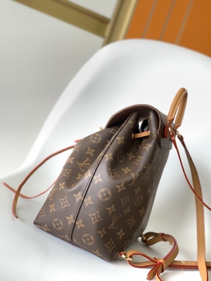 Monogram Shadow Calf Leather LV Montsouris PM طلسم جداشدنی کوله پشتی