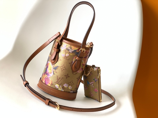 کیف های سطلی Neverfull Louis Vuitton گل فلزی M81724