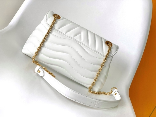 کیف زنجیره ای موج جدید LV Preloved Branded Bag M58549
