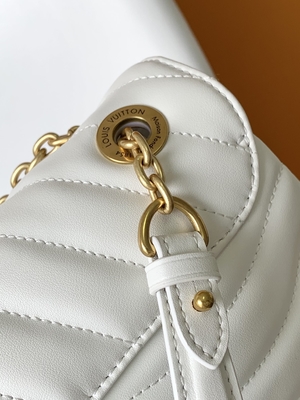 کیف زنجیره ای موج جدید LV Preloved Branded Bag M58549