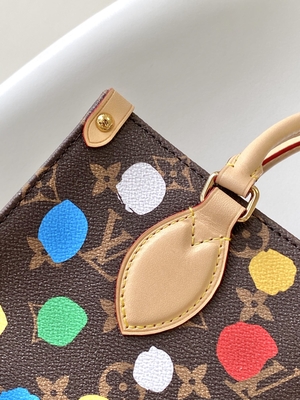 کیف LV X Yayoi با مارک قبلی Kusama OnTheGoMM Monogram Multicolor