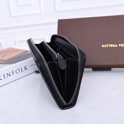زیپ کیف‌پول‌های طرح کوچک چرمی BV Bottega Veneta Intrecciato