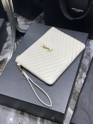 کلاچ پاکت کیسه ای چرم لحافی مونوگرام YSL
