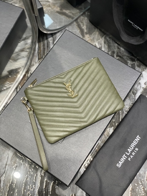 کلاچ پاکت کیسه ای چرم لحافی مونوگرام YSL