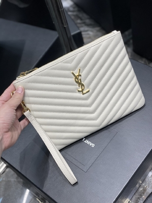 کلاچ پاکت کیسه ای چرم لحافی مونوگرام YSL