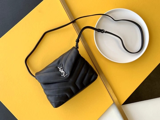 YSL Saint Laurent Ladies کیف شانه زنجیر کاساندرا برزنتی پنبه ای و پوست گوساله قهوه ای کاراملی