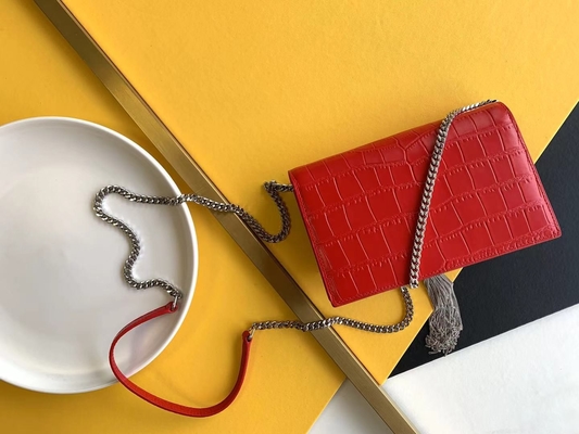 بسته بندی زیپ دار ووک وکیت کیت قرمز YSL Saint Laurent Woc