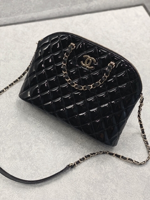 کیف خرید کوچک Chanel از پوست گوساله با سبک رترو لیدی