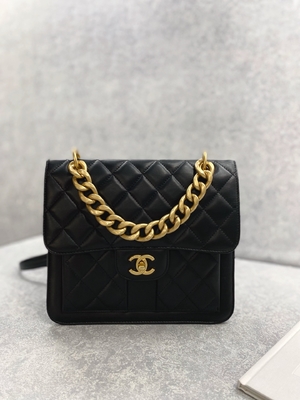 کیف کلاچ زیپی SS Chanel Woc مدل 2023 سبک خیابانی گاه به گاه