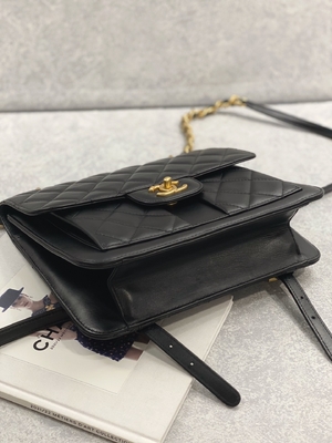 کیف کلاچ زیپی SS Chanel Woc مدل 2023 سبک خیابانی گاه به گاه