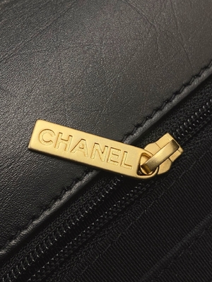 کیف کلاچ زیپی SS Chanel Woc مدل 2023 سبک خیابانی گاه به گاه