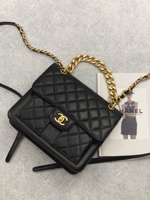 کیف کلاچ زیپی SS Chanel Woc مدل 2023 سبک خیابانی گاه به گاه