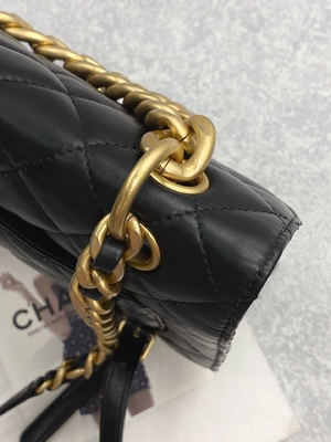 کیف کلاچ زیپی SS Chanel Woc مدل 2023 سبک خیابانی گاه به گاه