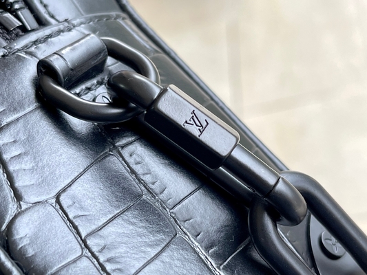 Crocodilien مشکی مات Louis Vuitton LV مینی تنه نرم چرم اختراع کوچک