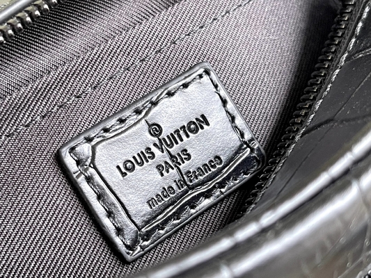 Crocodilien مشکی مات Louis Vuitton LV مینی تنه نرم چرم اختراع کوچک